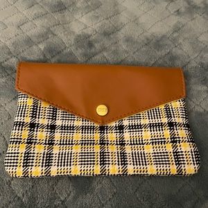IPSY PLAID MAKEUP BAG